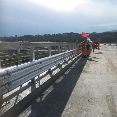 Rideaux de protection de la route clôture en acier galvanisé certifiée CE/BV/ISO et revêtue en poudre