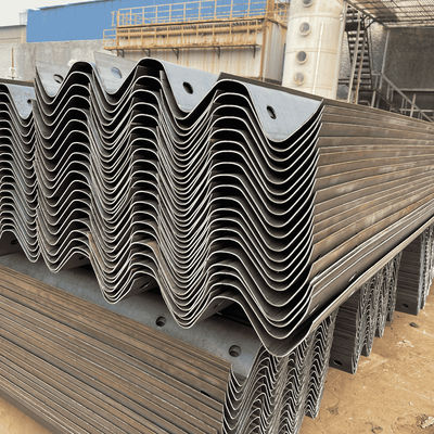 Protection de la sécurité routière Barrière galvanisée à chaud avec revêtement en zinc personnalisé