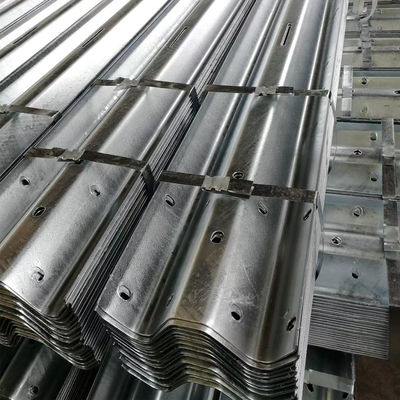 Sécurité routière Réservoirs routiers utilisés revêtement en zinc 550-600g/m2 galvanisé à chaud