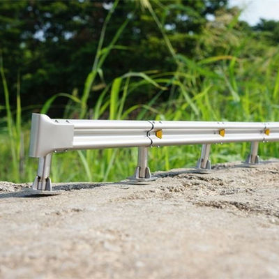 Sécurité routière Première clôture de garde en acier galvanisé avec certification CE/BV/ISO