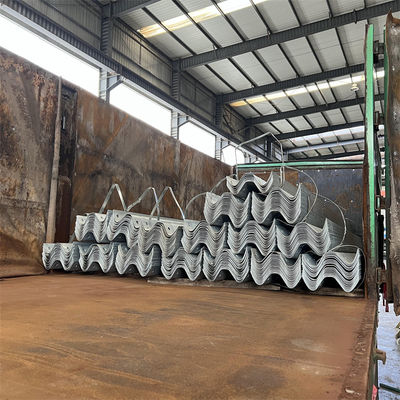 Couche de zinc Q235 Q345 laminée à froid W poutre garde-corps pour piétons barrière de collision