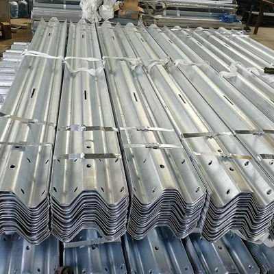 Couche en poudre galvanisée pour la sécurité routière en acier