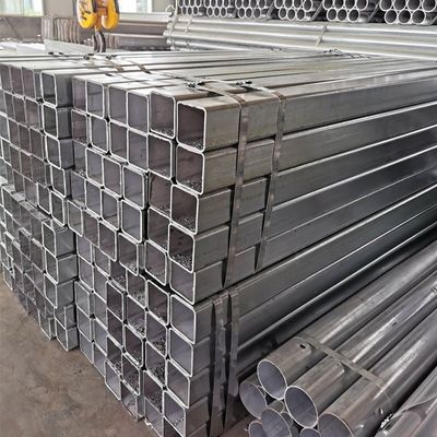 Postes carrés galvanisés pour garde-corps routiers certifiés ISO9001 2008 et revêtus de poudre