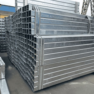 Postes carrés galvanisés pour garde-corps routiers certifiés ISO9001 2008 et revêtus de poudre