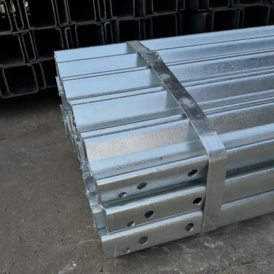 ISO9001 2008 Approuvé en acier laminé à chaud en acier standard Sigma Post pour garde-corps routiers
