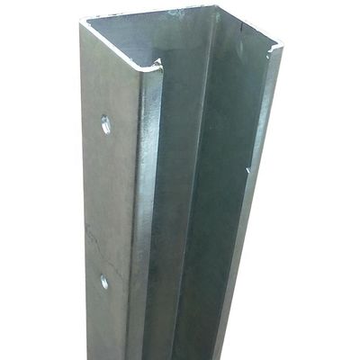 Post C personnalisé pour la garde routière galvanisée à chaud garantie anti-corrosion