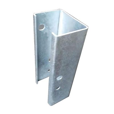 AASHTO M-180 Standard galvanisé à chaud Q235 Q345 Barrière de sécurité routière en acier de type U